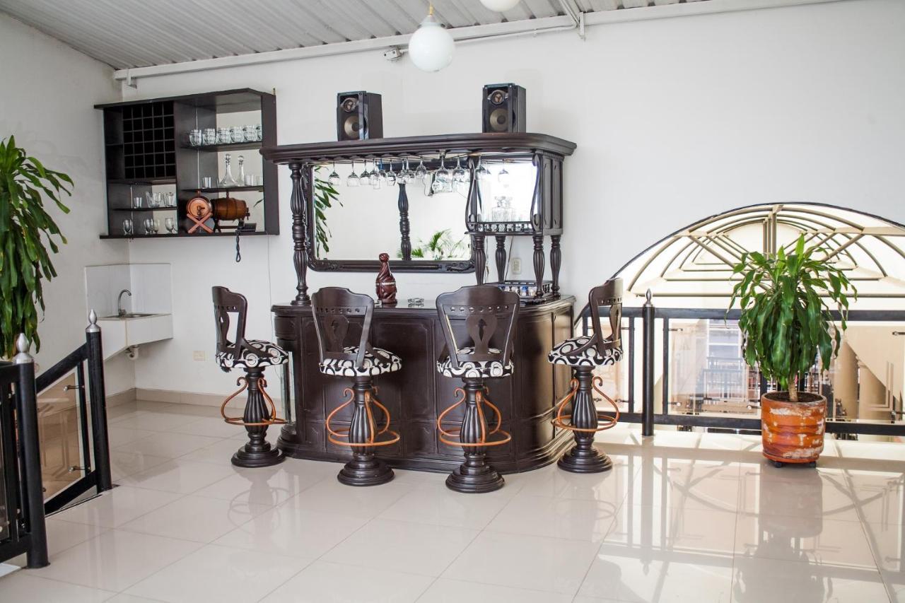 נייבה Hotel Abadia מראה חיצוני תמונה