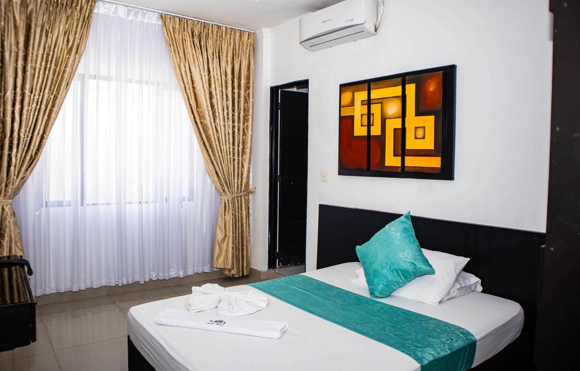 נייבה Hotel Abadia מראה חיצוני תמונה